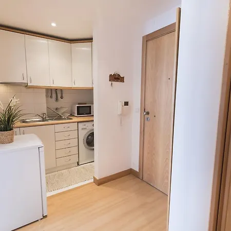 Lovelystay - Charming Marques Flat Апартаменты *