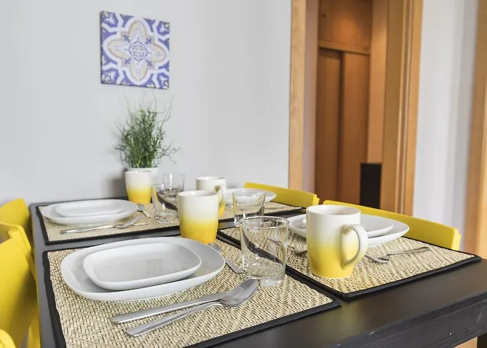 Lovelystay - Charming Marques Flat *