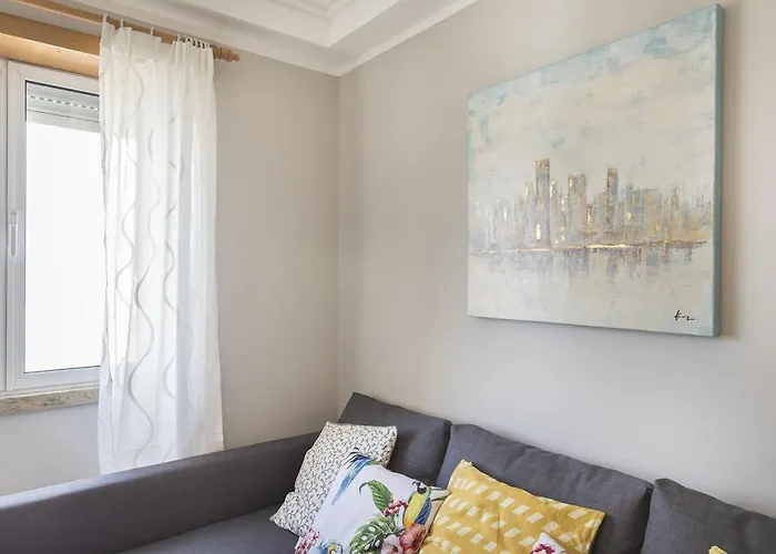 아파트 Lovelystay - Charming Marques Flat 리스본