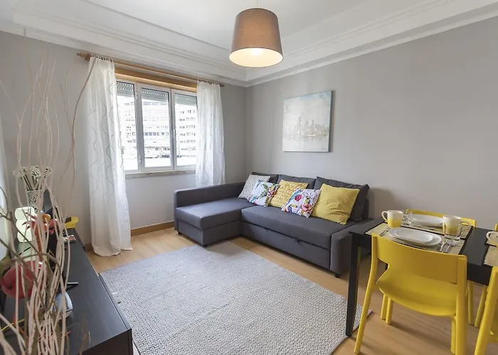 Lovelystay - Charming Marques Flat *